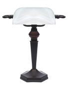 LANDLITE TL609 E27 Max 60W, Schreibtischlampe, Tischlampe, Banker-Lampe -   mit matt weiß Glassschirm